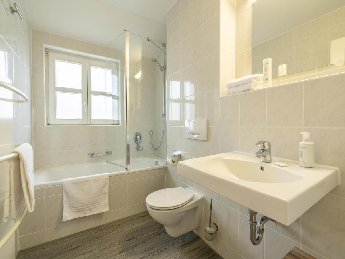 Feriendorf Rugana - Komfort Appartement Mit 2 Schlafzimmern Und Terrasse D03 Dranske Exteriér fotografie